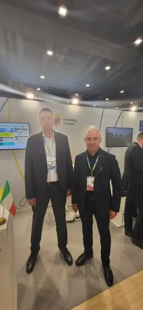 Діденко Володимир з Надалом Сергієм на конференції URC2025